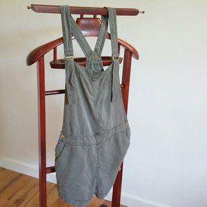 H&M Gray Short Overalls